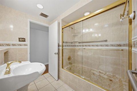 Copropriété à louer à Tampa, Floride: 2 chambres, 122.63 m2 № 2401130 - photo 17
