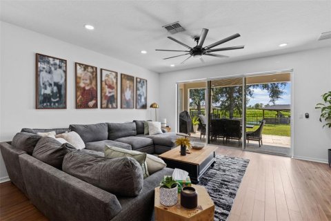 House in Groveland, Florida 4 bedrooms, 278.89 sq.m. № 1905664 - photo 12