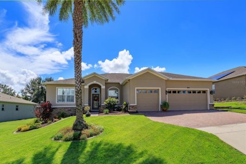 Casa en Clermont, Florida 3 dormitorios, 203.83 m2 № 2383897