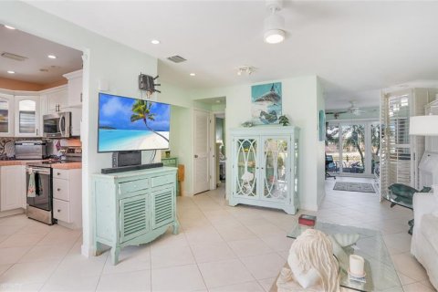 Condo in Fort Lauderdale, Florida, 2 bedrooms № 2103375 - photo 8