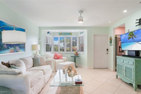 Condo in Fort Lauderdale, Florida, 2 bedrooms № 2103375 - photo 9