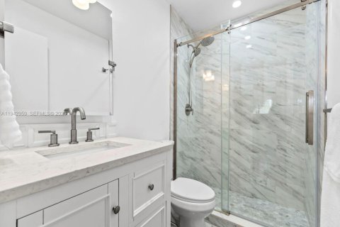 Townhouse in Miami, Florida 3 bedrooms, 143.81 sq.m. № 2000777 - photo 15