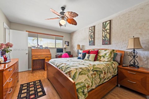 Townhouse in Miami, Florida 3 bedrooms, 143.81 sq.m. № 2000777 - photo 17