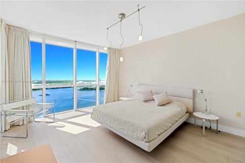 Condo in Miami Beach, Florida, 2 bedrooms  № 1955210 - photo 19