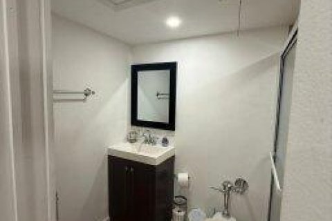 Copropriété à vendre à Hallandale Beach, Floride: 1 chambre, 29.73 m2 № 2082945 - photo 2