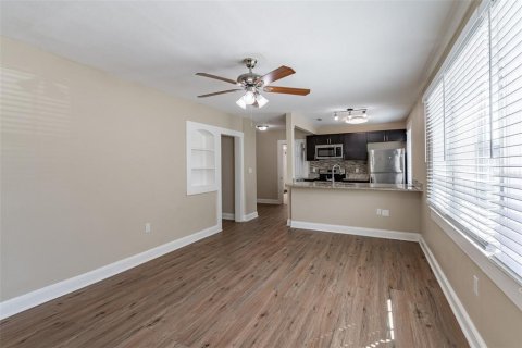 Casa en venta en Leesburg, Florida, 4 dormitorios, 139.82 m2 № 1407170 - foto 9