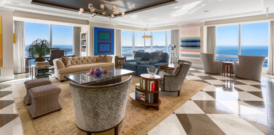 Condo à Miami, Floride, 4 chambres  № 2012146