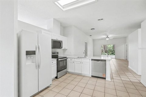 Купить виллу или дом в Клермон, Флорида 6 комнат, 160.54м2, № 2210909 - фото 5
