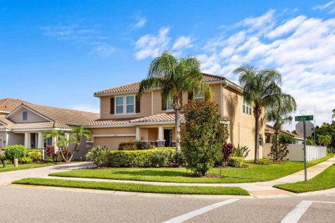 House in Sarasota, Florida 4 bedrooms, 300.54 sq.m. № 1832221 - photo 2