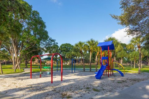 Touwnhouse à louer à Palm Beach Gardens, Floride: 2 chambres, 114.83 m2 № 2413290 - photo 21
