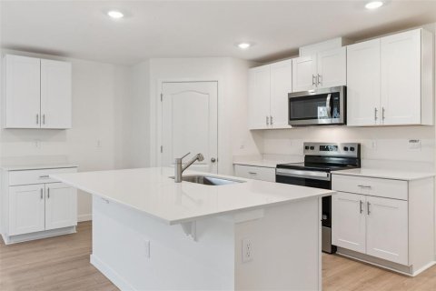 Villa ou maison à vendre à Ormond Beach, Floride: 5 chambres, 158.68 m2 № 2429013 - photo 12