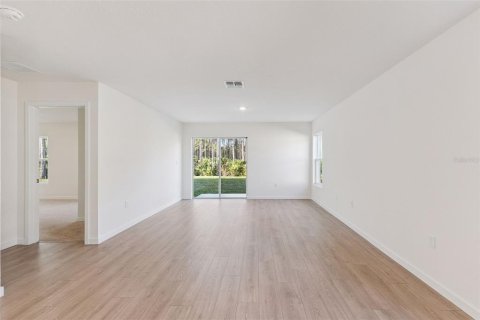 Villa ou maison à vendre à Ormond Beach, Floride: 5 chambres, 158.68 m2 № 2429013 - photo 4