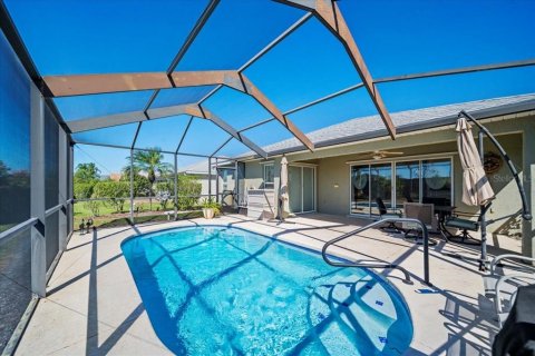 Casa en venta en Lake Wales, Florida, 2 dormitorios, 128.86 m2 № 2225203 - foto 4