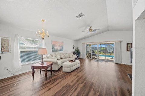 Casa en venta en Lake Wales, Florida, 2 dormitorios, 128.86 m2 № 2225203 - foto 10