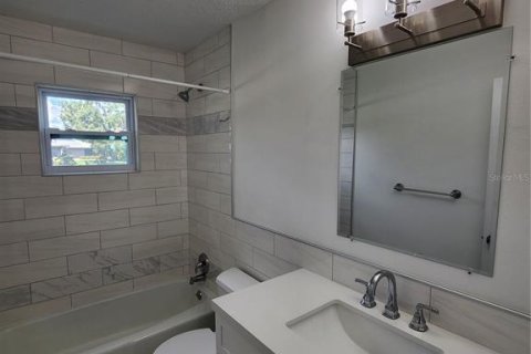 Villa ou maison à vendre à Sarasota, Floride: 3 chambres, 160.54 m2 № 1807544 - photo 15