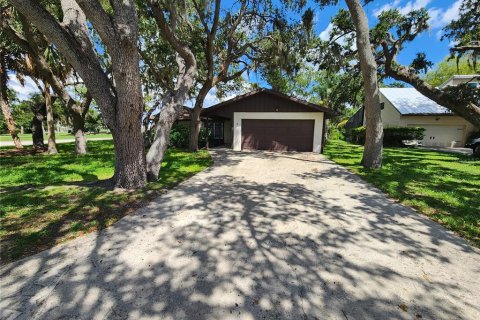 Villa ou maison à vendre à Sarasota, Floride: 3 chambres, 160.54 m2 № 1807544 - photo 2
