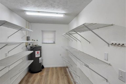 Villa ou maison à vendre à Sarasota, Floride: 3 chambres, 160.54 m2 № 1807544 - photo 23