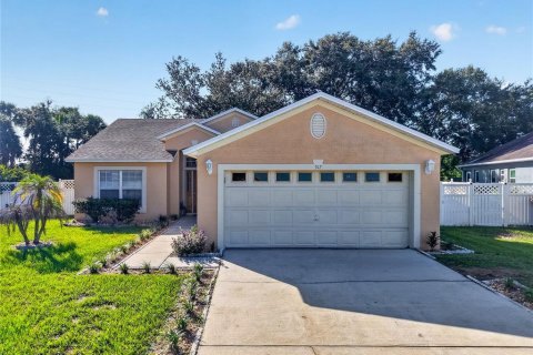 House in Kissimmee, Florida 3 bedrooms, 133.22 sq.m. № 2299985