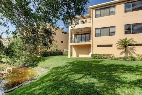 Townhouse in Tarpon Springs, Florida 3 bedrooms, 241.45 sq.m. № 1760288 - photo 8