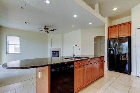 Townhouse in Tarpon Springs, Florida 3 bedrooms, 241.45 sq.m. № 1760288 - photo 14
