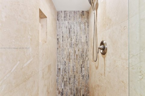 Copropriété à vendre à Pompano Beach, Floride: 1 chambre, 105.91 m2 № 1974602 - photo 7