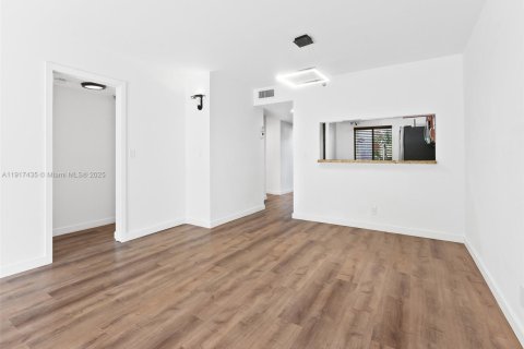 Copropriété à vendre à Pompano Beach, Floride: 1 chambre, 105.91 m2 № 1974602 - photo 21