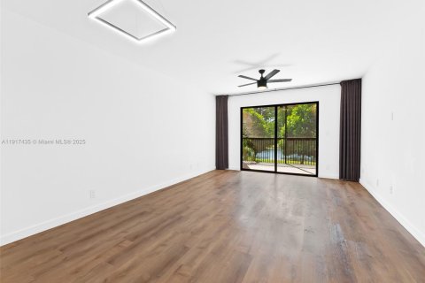 Copropriété à vendre à Pompano Beach, Floride: 1 chambre, 105.91 m2 № 1974602 - photo 20