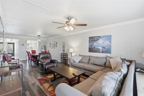 Condo in Port Charlotte, Florida, 2 bedrooms № 2166311 - photo 13