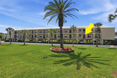 Condo in Port Charlotte, Florida, 2 bedrooms  № 2166311
