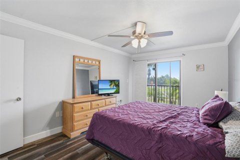 Condo in Port Charlotte, Florida, 2 bedrooms № 2166311 - photo 15