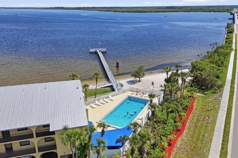 Condo in Port Charlotte, Florida, 2 bedrooms № 2166311 - photo 29