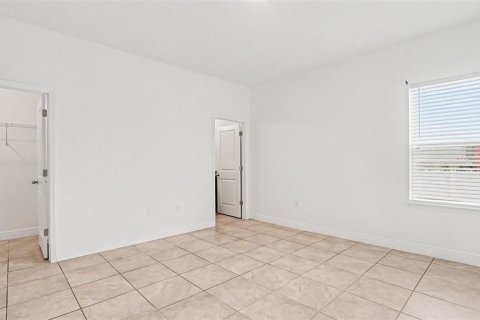 House in Ocala, Florida 4 bedrooms, 146.6 sq.m. № 2091678 - photo 5