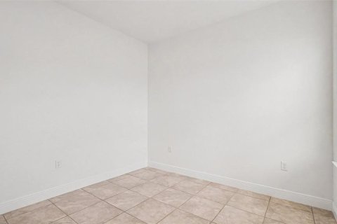 House in Ocala, Florida 4 bedrooms, 146.6 sq.m. № 2091678 - photo 13