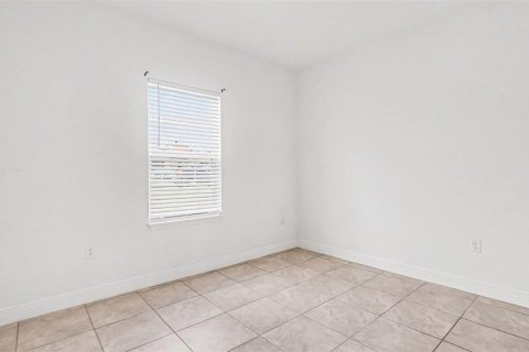 House in Ocala, Florida 4 bedrooms, 146.6 sq.m. № 2091678 - photo 18