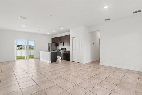 House in Ocala, Florida 4 bedrooms, 146.6 sq.m. № 2091678 - photo 7