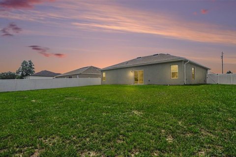 House in Ocala, Florida 4 bedrooms, 146.6 sq.m. № 2091678 - photo 3