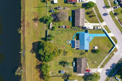 Casa en venta en St. Lucie, Florida, 4 dormitorios, 126.53 m2 № 2077871 - foto 28
