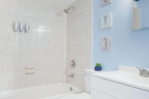 Casa en venta en St. Lucie, Florida, 4 dormitorios, 126.53 m2 № 2077871 - foto 21
