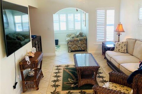 Condo in Indian Shores, Florida, 2 bedrooms  № 1565088 - photo 4