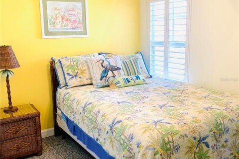 Condo in Indian Shores, Florida, 2 bedrooms  № 1565088 - photo 9