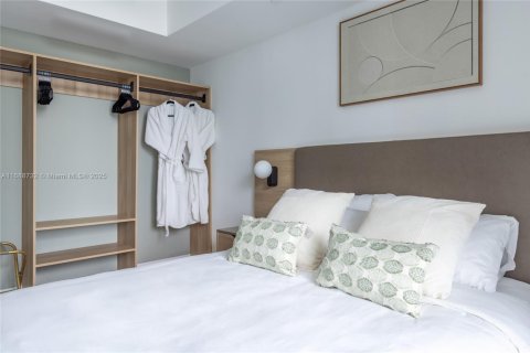 Condominio en alquiler en Miami, Florida, 2 dormitorios, 118.73 m2 № 2012194 - foto 22