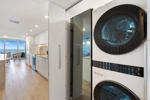 Copropriété à vendre à Fort Lauderdale, Floride: 2 chambres, 201.6 m2 № 2185988 - photo 23