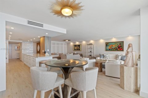 Copropriété à vendre à Fort Lauderdale, Floride: 2 chambres, 201.6 m2 № 2185988 - photo 15