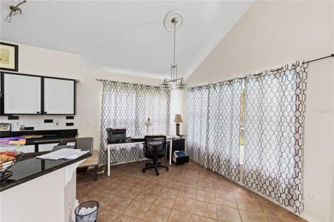 Купить виллу или дом в Овьедо, Флорида 3 комнаты, 206.99м2, № 2157670 - фото 13