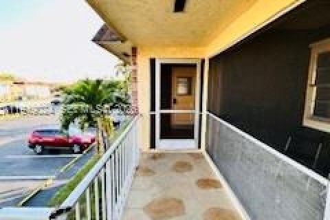 Снять в аренду квартиру в Пемброк-Пайнс, Флорида 2 спальни, 85.01м2, № 2004845 - фото 11