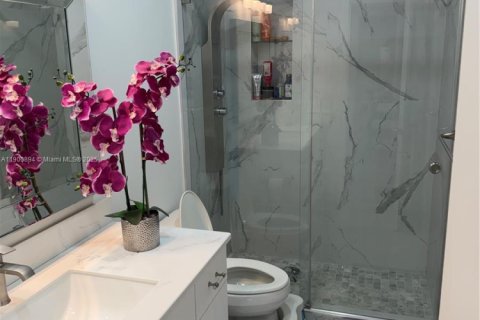 Villa ou maison à louer à Miami, Floride: 3 chambres, 222.41 m2 № 1964461 - photo 23