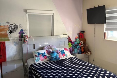 Villa ou maison à louer à Miami, Floride: 3 chambres, 222.41 m2 № 1964461 - photo 28