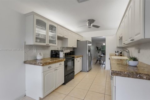 Adosado en venta en Wellington, Florida, 3 dormitorios, 193.61 m2 № 1995083 - foto 14