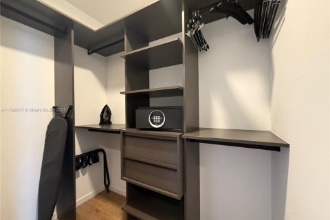 Condominio en venta en Miami, Florida, 41.06 m2 № 1748979 - foto 29