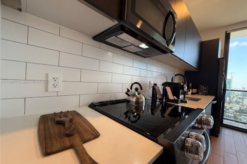 Condominio en venta en Miami, Florida, 41.06 m2 № 1748979 - foto 11
